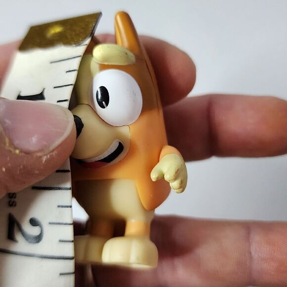 Disney JR BLUEY Bingo Heeler ACTION FIGURE Cartoon Dog Blue Brother Sibling - Picture 2 of 5